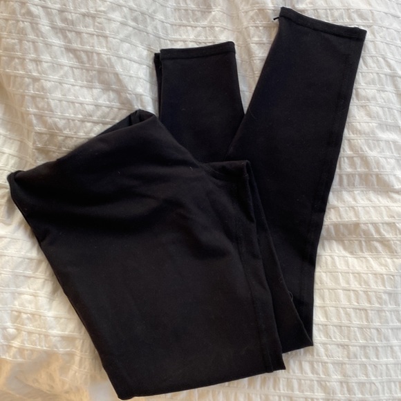 Ingrid and Isabel Everyday Ankle Zip Maternity Legging EUC - Picture 4 of 5